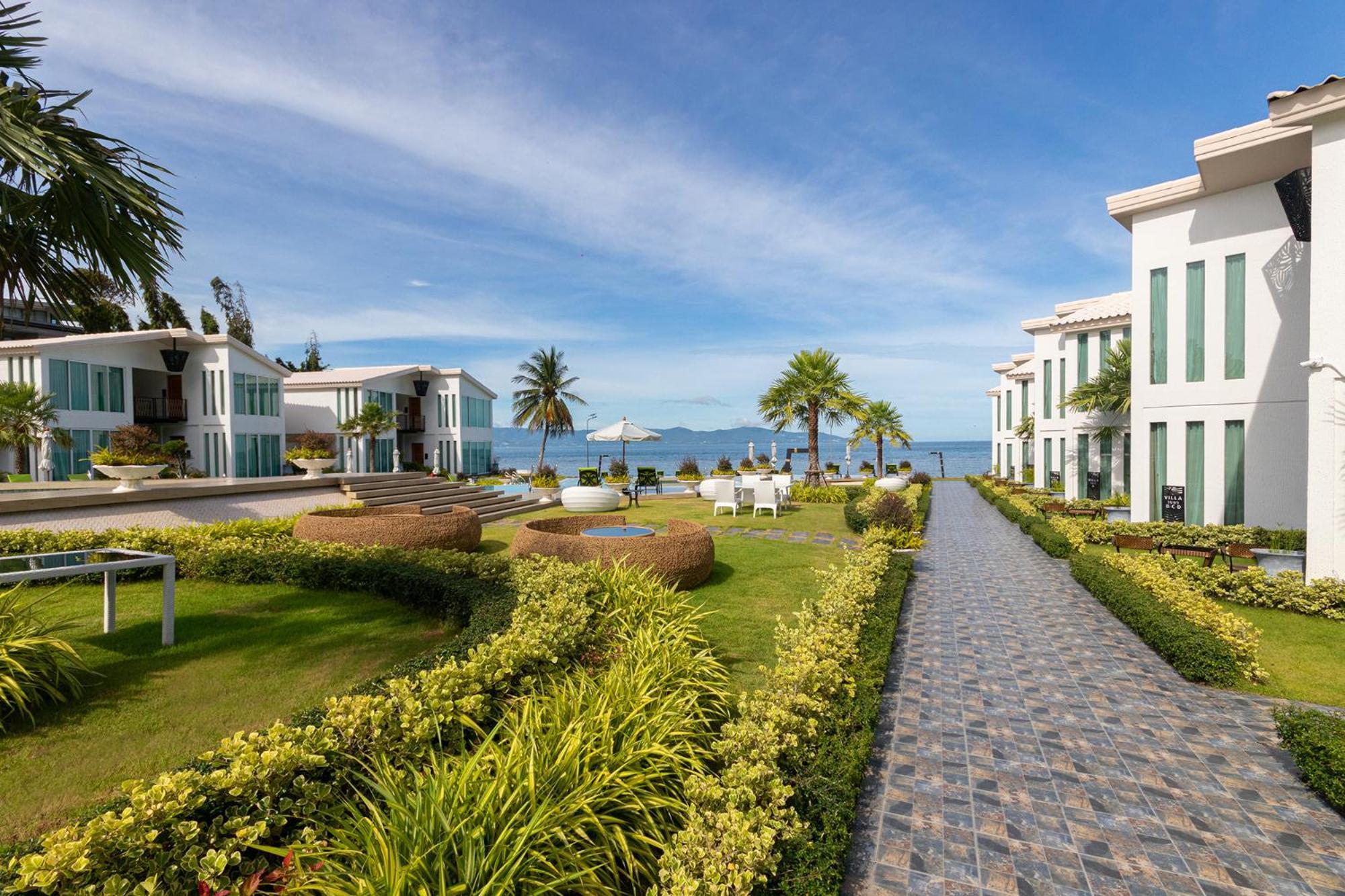 Vannee Golden Sands Beachfront Resort Haad Rin Exterior photo