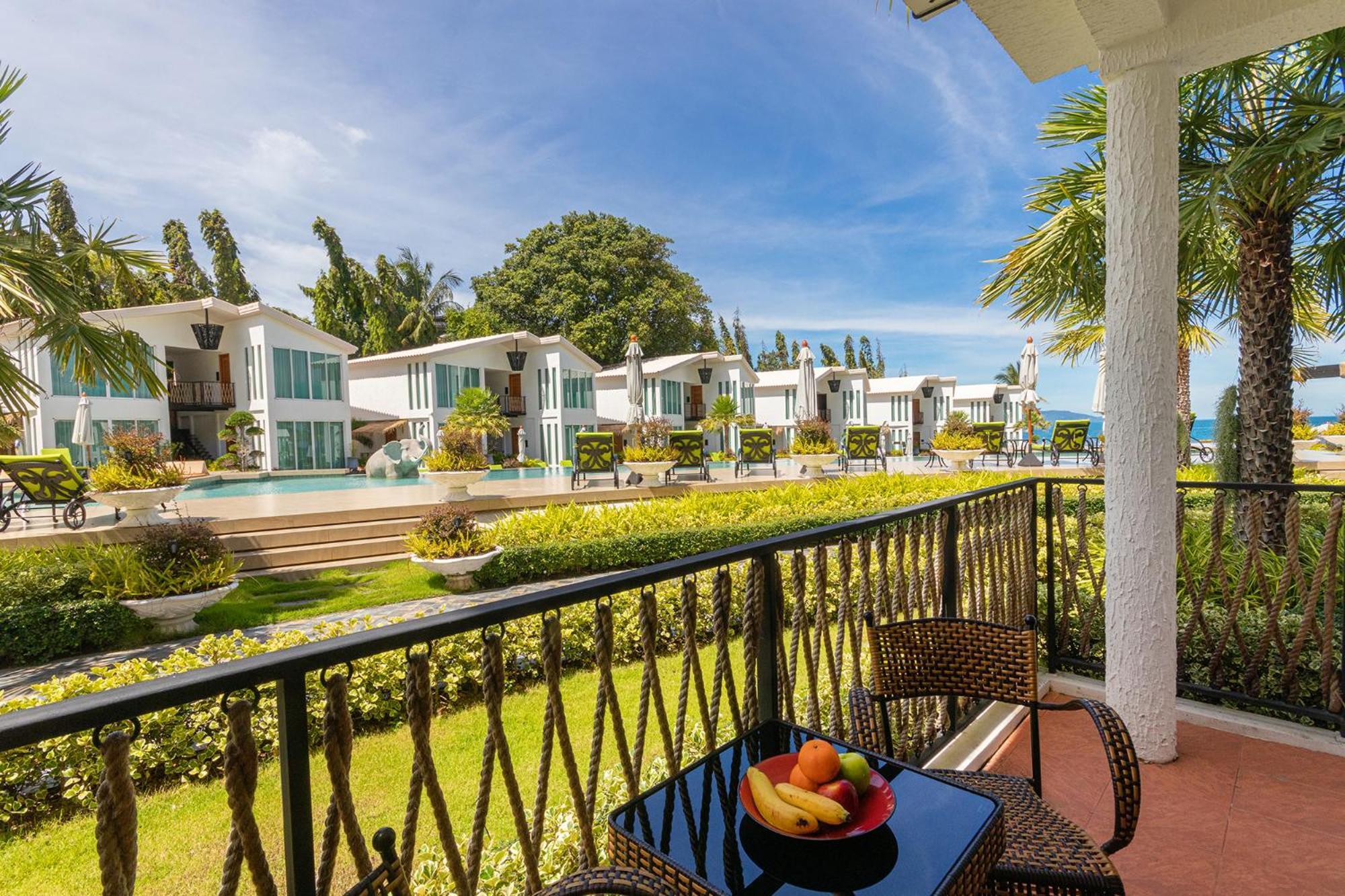 Vannee Golden Sands Beachfront Resort Haad Rin Exterior photo