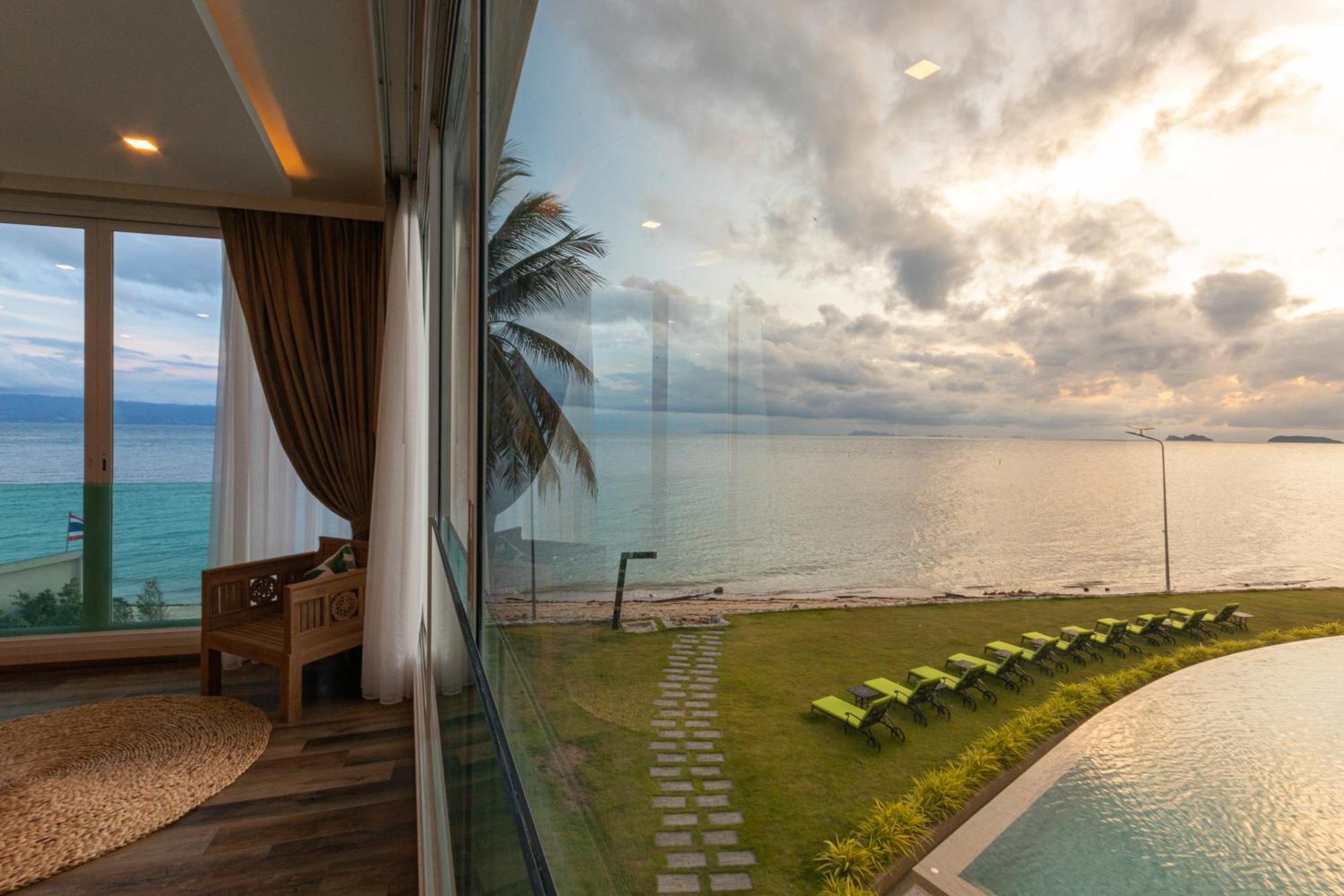 Vannee Golden Sands Beachfront Resort Haad Rin Exterior photo